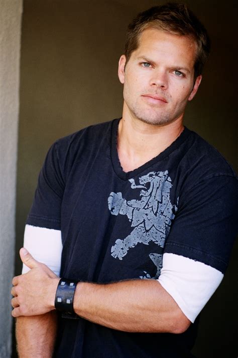 Wes Chatham .